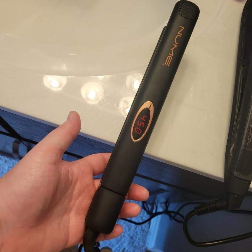 NUME Megastar Flat Iron